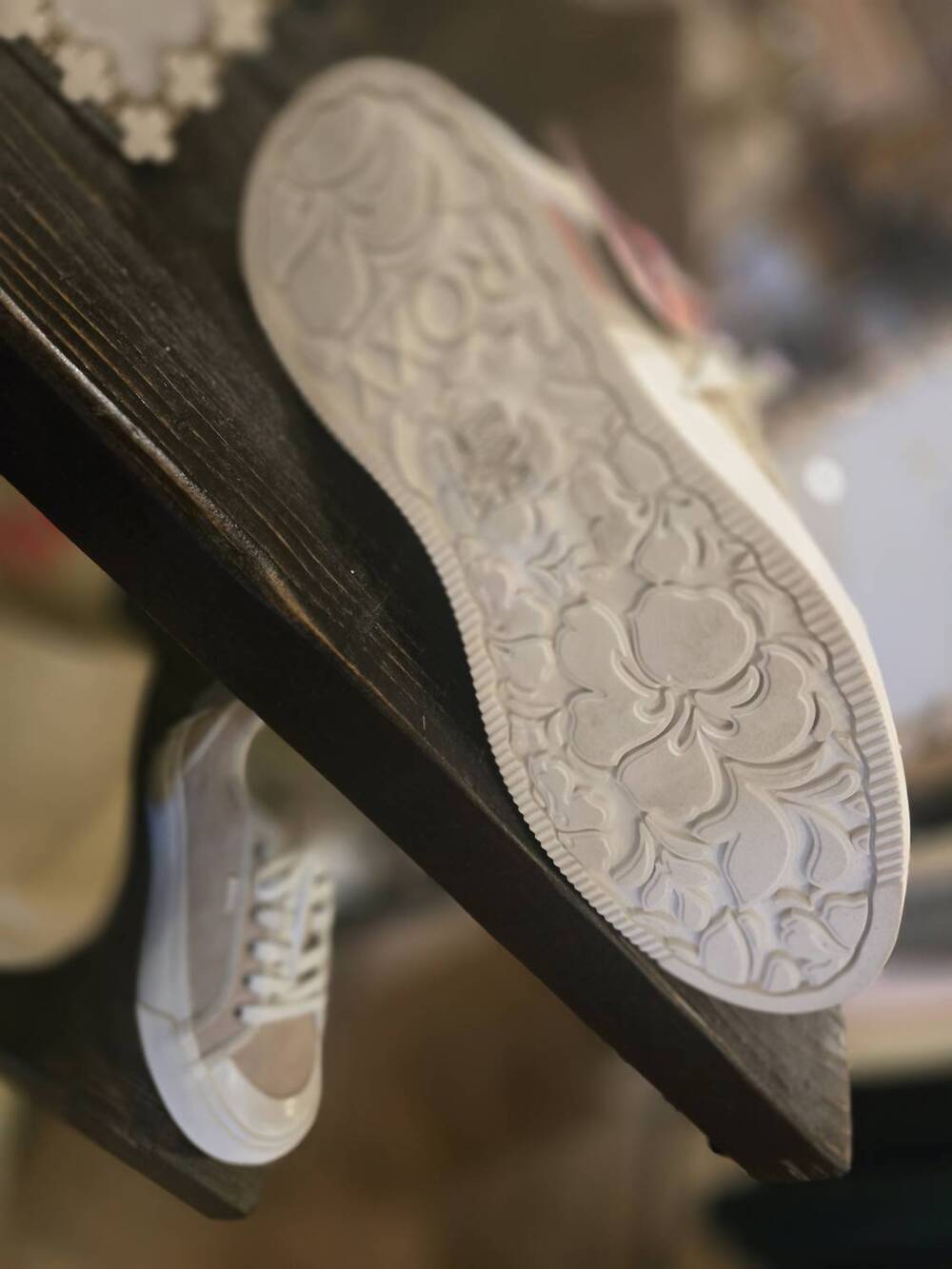 NEW ROXY women's sheilahh 2.0 frey sneaker in natural - Picture 3 of 3